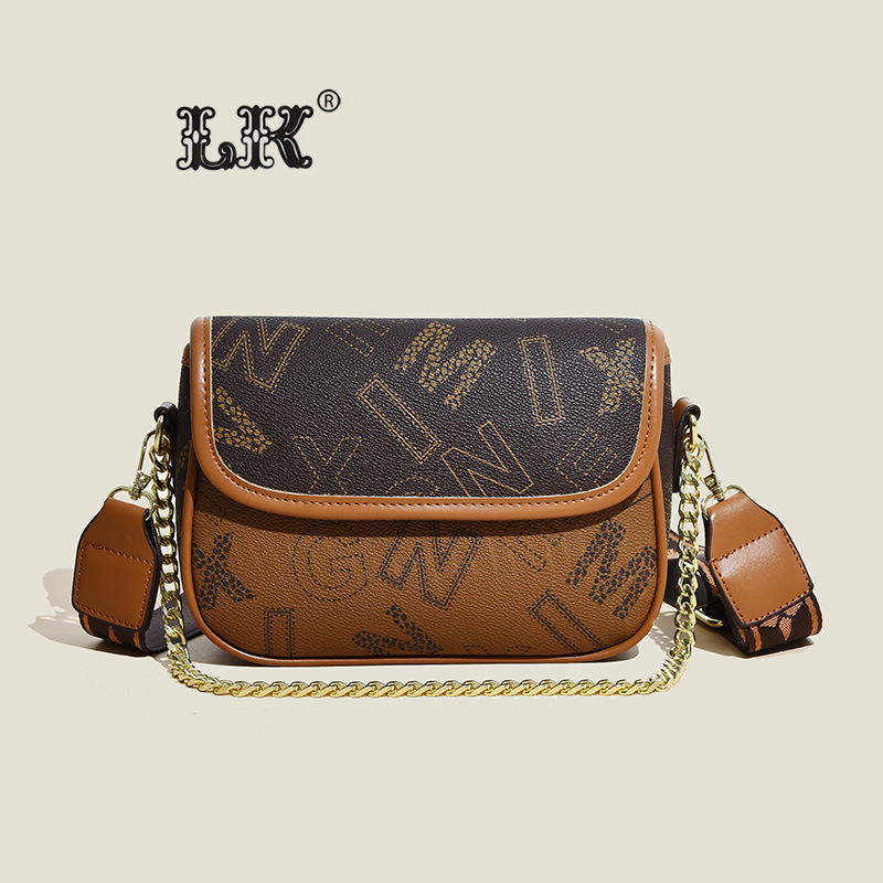 2023 Autumn New Live Broadcast Good Style Chain Saddle Bag Retro Presbyopia High-Quality Single Shoulder Diagonal Letter Women's Bag_voghion.com