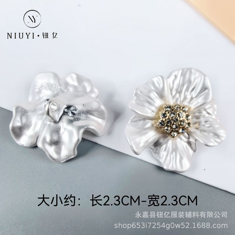 高級金属不規則ボタン、金属ボタン、コート、ウールコート、カーディガン、セーターボタン、スーツコートボタン|undefined