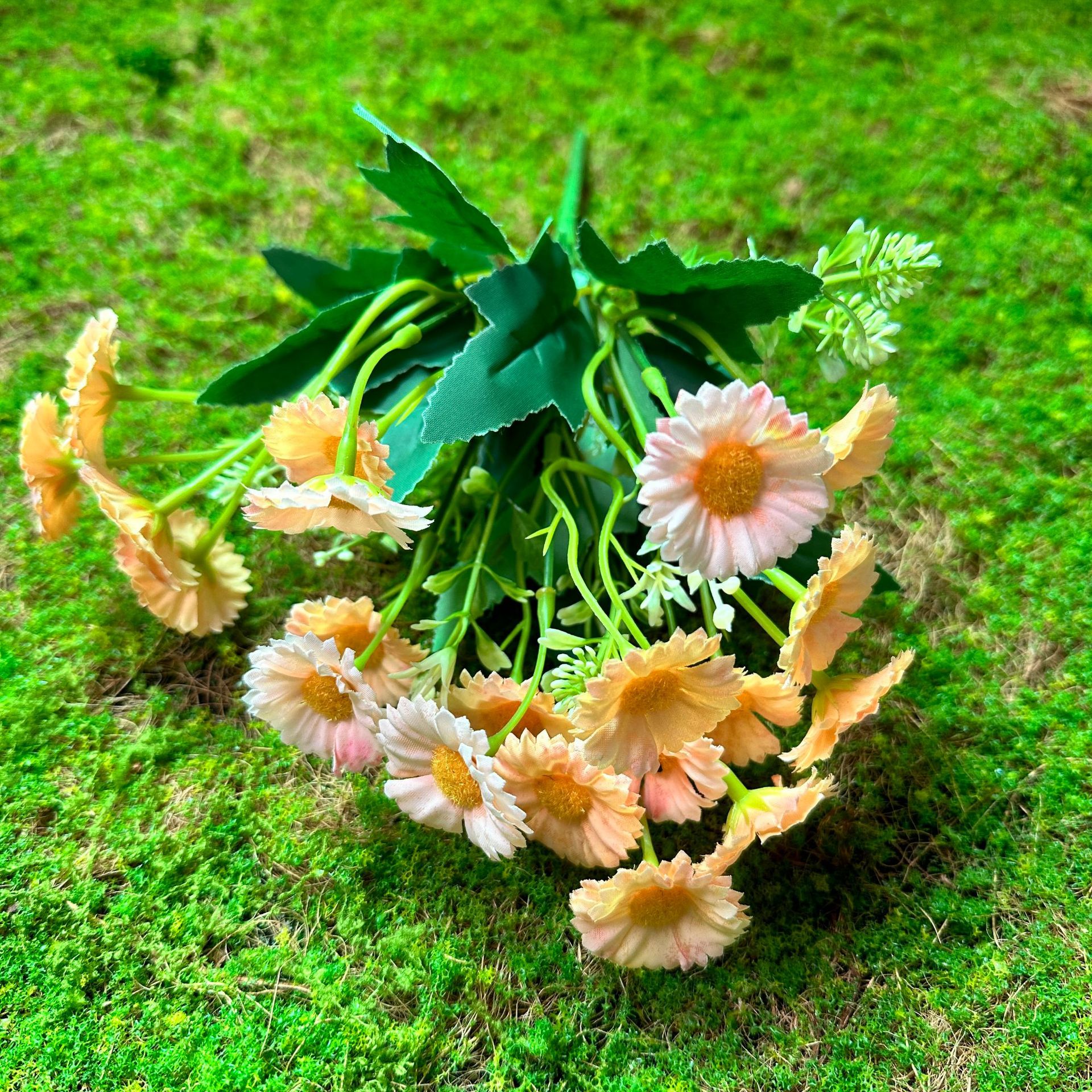 Flores artificiales, margaritas, decoración de la mesa de la sala de estar, flores falsas, arreglos florales de alta gama, accesorios de disparo