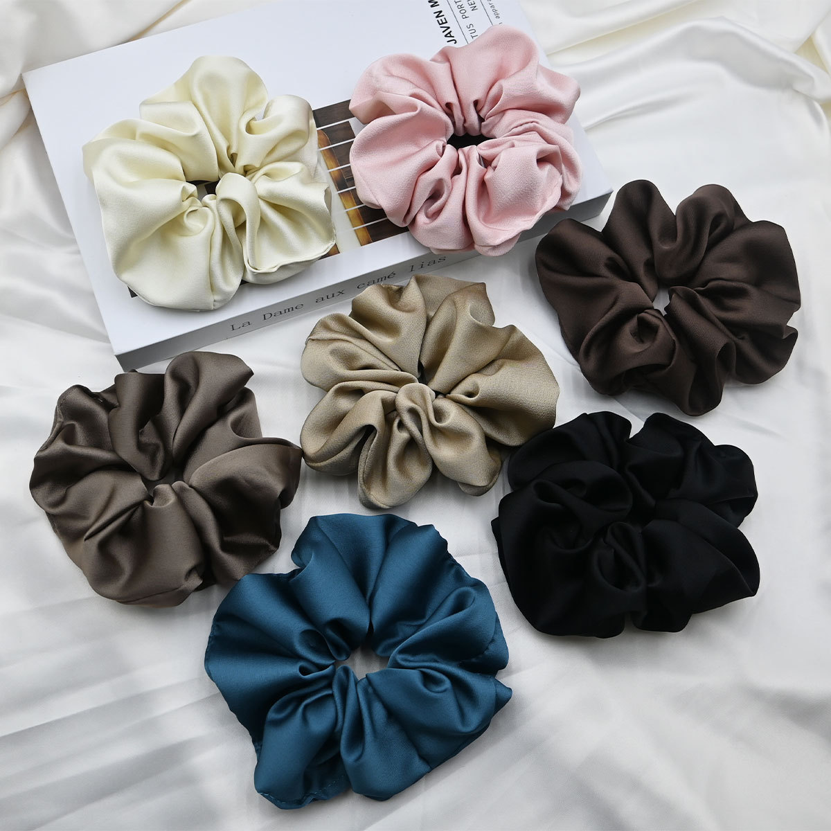 跨境新款15超大号大肠发圈高级感手工女扎马尾高弹力发圈发饰批发