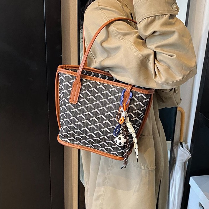 Cross-Border High-End Women's Dog-Tooth Bag with Fish Scale Design, Single-Shoulder Handbag, Dog-Tooth Tote Bag, Fashionable Pu Women's Bag