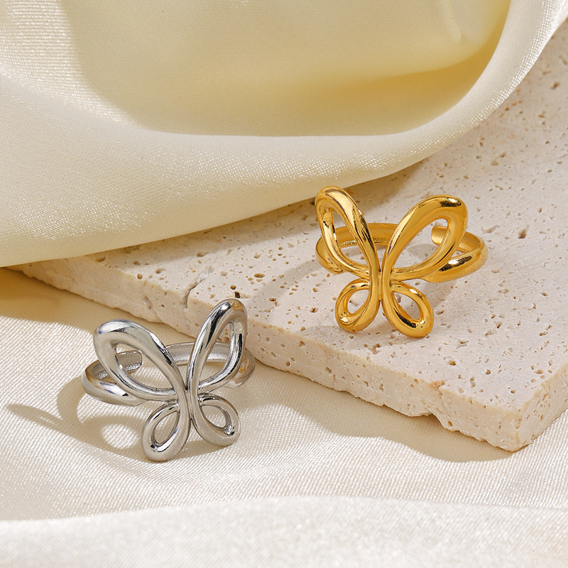 Cross-border new stainless steel butterfly ring ins style exaggerated open design 18K gold plated titanium steel ring female wholesale