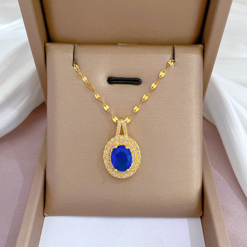 Simple Style Oval Titanium Steel Copper Inlaid Zircon Pendant Necklace 1 Piece