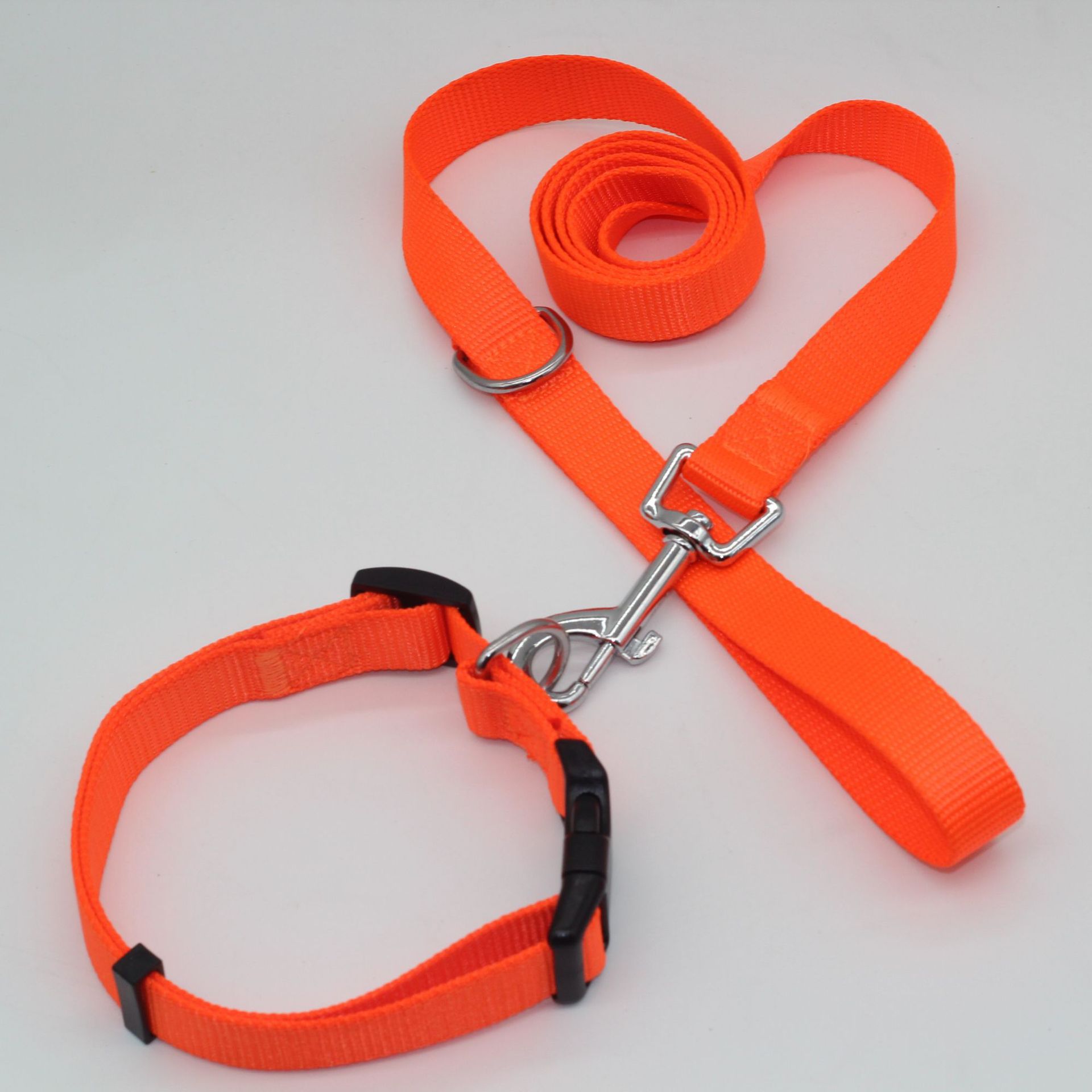 Correa de pecho para mascotas dedicada transfronteriza a prueba de explosiones perro grande transpirable reflexivo pecho trasero perro caminando cuerda fábrica al por mayor