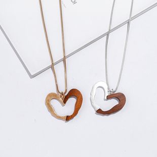 Amazon Explosions Popular European and American Style Geometric Heart Necklace Wood Alloy Snake Bone Chain Women's Long Woolen Chain