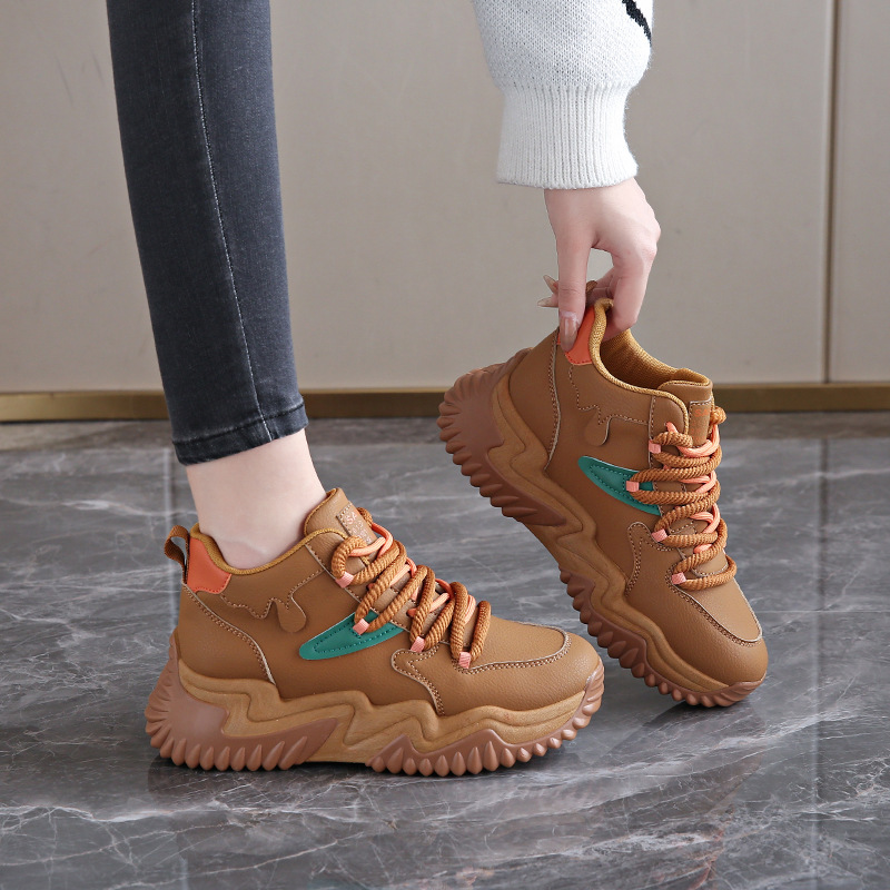 女鞋秋冬高帮运动鞋34码厚底老爹鞋显脚小2025新款加绒休闲鞋杏色