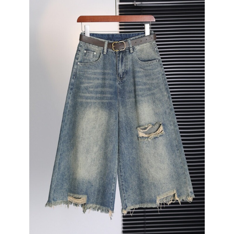 Ripped straight-leg denim cropped pants for women, 2026 autumn/winter, trendy design, washed and distressed, loose wide-leg mid-length pants Ripped straight-leg denim cropped pants for women, 2026 autumn/winter, trendy design, washed and distressed, loose wide-leg mid-length pants