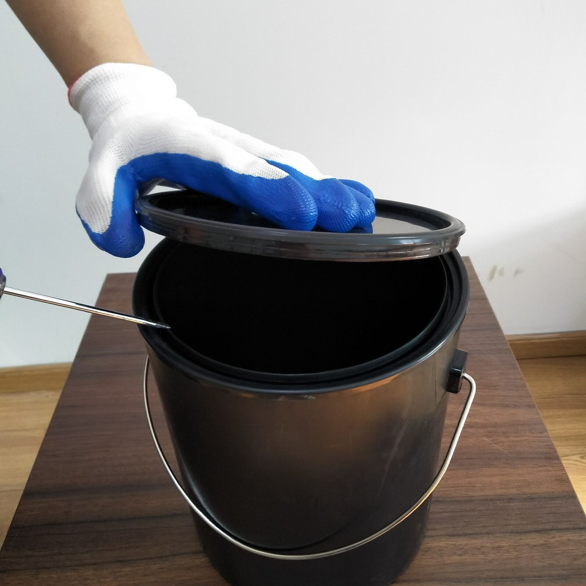 3.78L美式塑料罐艺术涂料桶黑色漆料罐防损罐1GAL