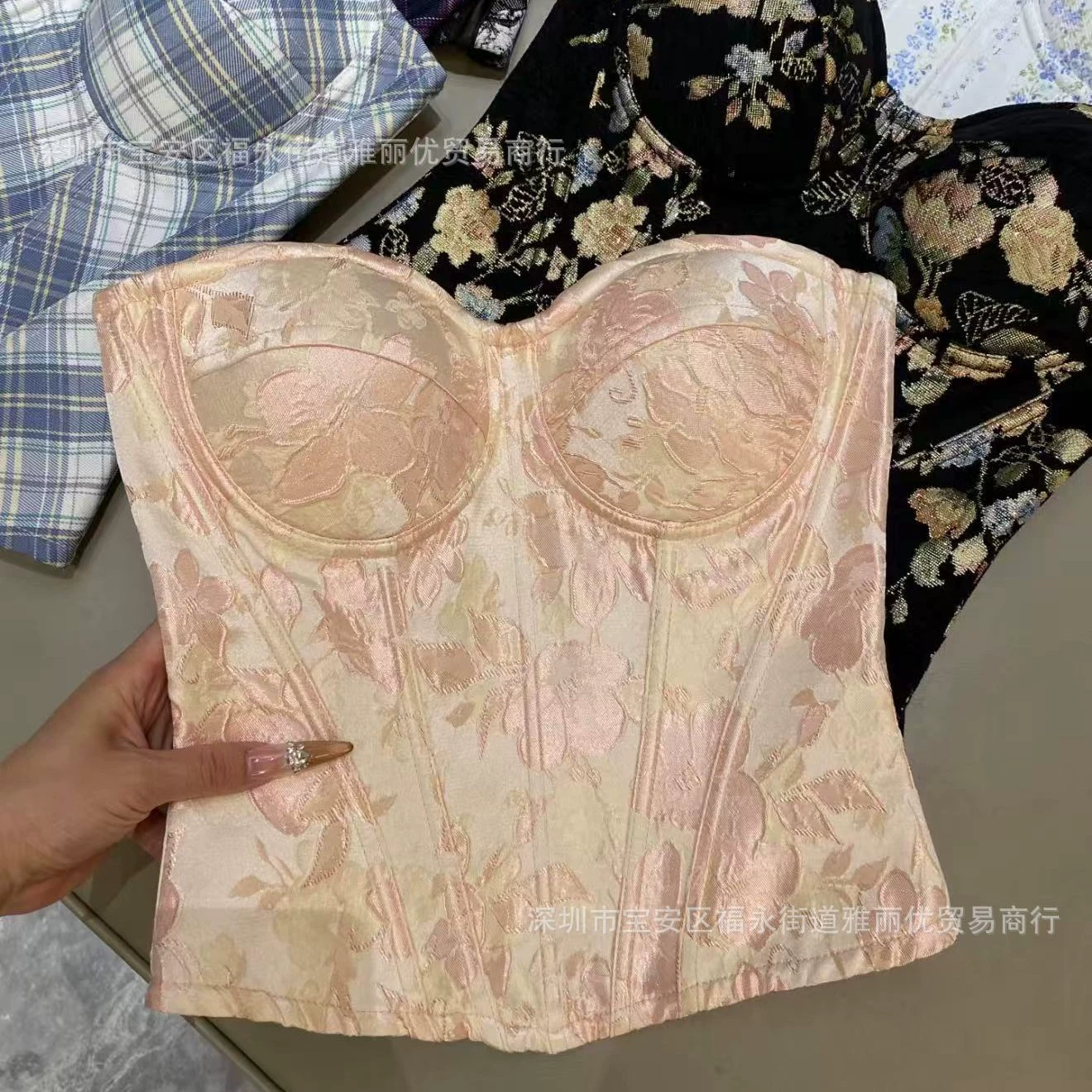 (Cross-border trading), brace, top with cups, bra