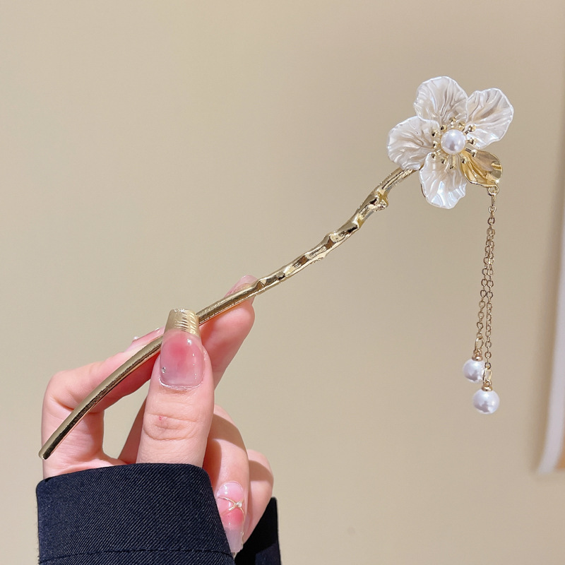 新しい中国風の合金の花のヘアピン、古代スタイルのヘアピン、ハイエンドの軽い高級タッセルヘアピン、ヘアアクセサリー卸売|undefined
