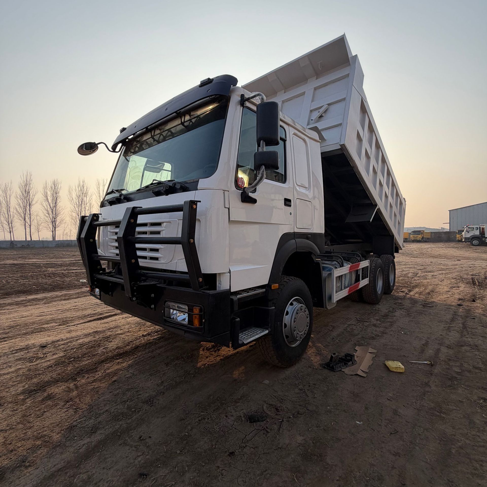 Export Cross-Border African Used Truck Howo Reinforced Bumper Rear Flip 371 Horsepower 6X4 Dump Truck