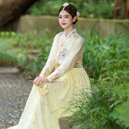 New traditional Korean court women's costume with sequins, ancient Korean ethnic gauze stage dance performance outfit