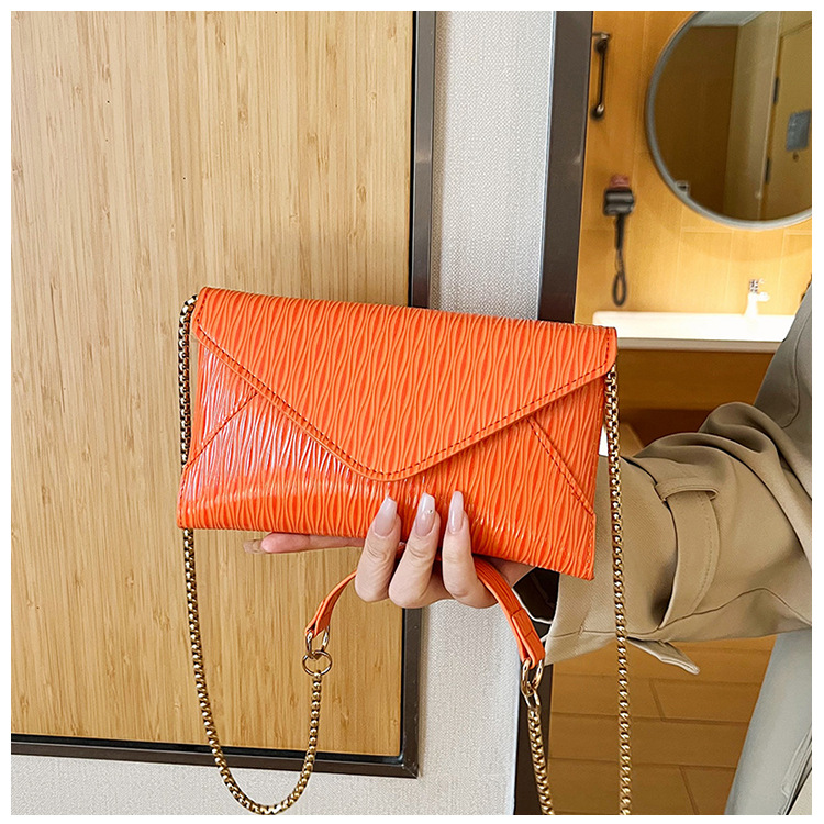 132g Weight Polyester Cotton Lining Material Flip Cover Closure Type Single Shoulder Strap Strap Type Envelope Bag Bags Type Casual, Holiday Occasion Pu Leather Material Solid Color Pattern All Seasons Season Women's Gender Vintage Style, Classic Style Style Medium Size Women's Medium Pu Leather Solid Color Vintage Style Classic Style Flip Cover Envelope Bag 3