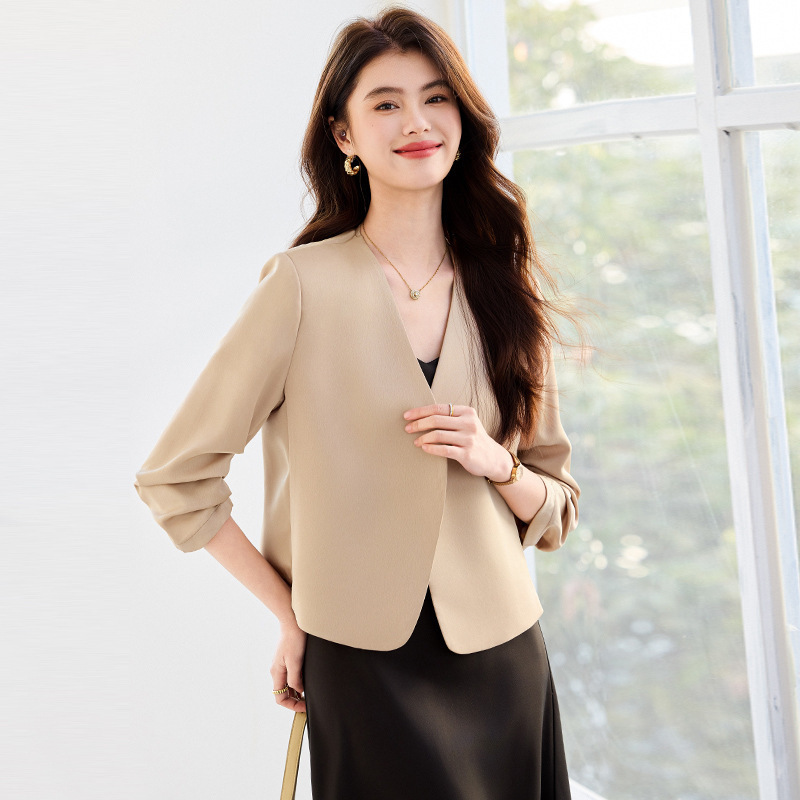 Champagne Color Suit Jacket Women's Spring and Summer Micro-bullet Commuter Fashion High-end Sense Seven-sleeve Casual Elegant Suit Top Champagne Color Suit Jacket Women's Spring and Summer Micro-bullet Commuter Fashion High-end Sense Seven-sleeve Casual Elegant Suit Top