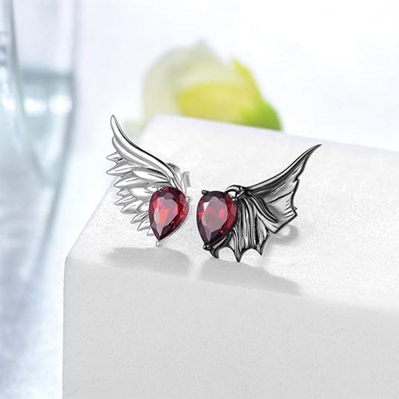 2025 Hot-Selling New Product Angel Wings Earrings for Men and Women, Asymmetrical Earrings, Japanese and Korean High-End Earrings