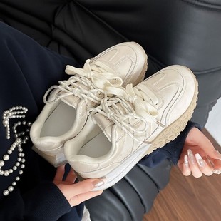 С���͹Ű���ЬŮ2026�����¿����e�\�Ӻ��С�������ߵ�Ӗ�ϵ�Ь