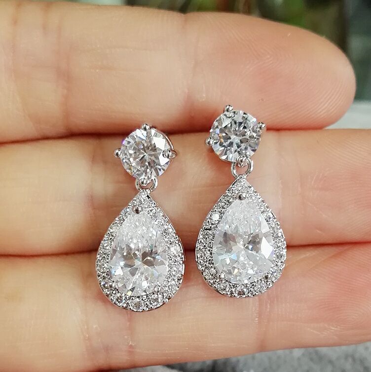 Water Drop Zircon Korean Style Earrings Wholesale Jewelry Nihaojewelry display picture 6