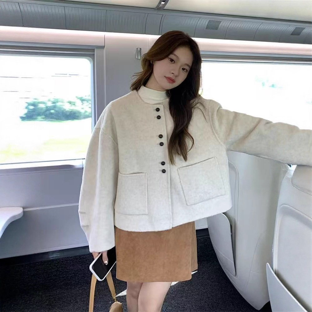 Chanel-Style Short Coat for Petite Women, 2025 New Korean Design Niche Autumn and Winter Woolen Jacket