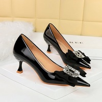 1961-H32 European and American Style Light Luxury Fashion Banquet Women's Shoes Thin Heel Middle Heel Shallow Mouth Pointed Water Diamond Bow Tie Single Shoes