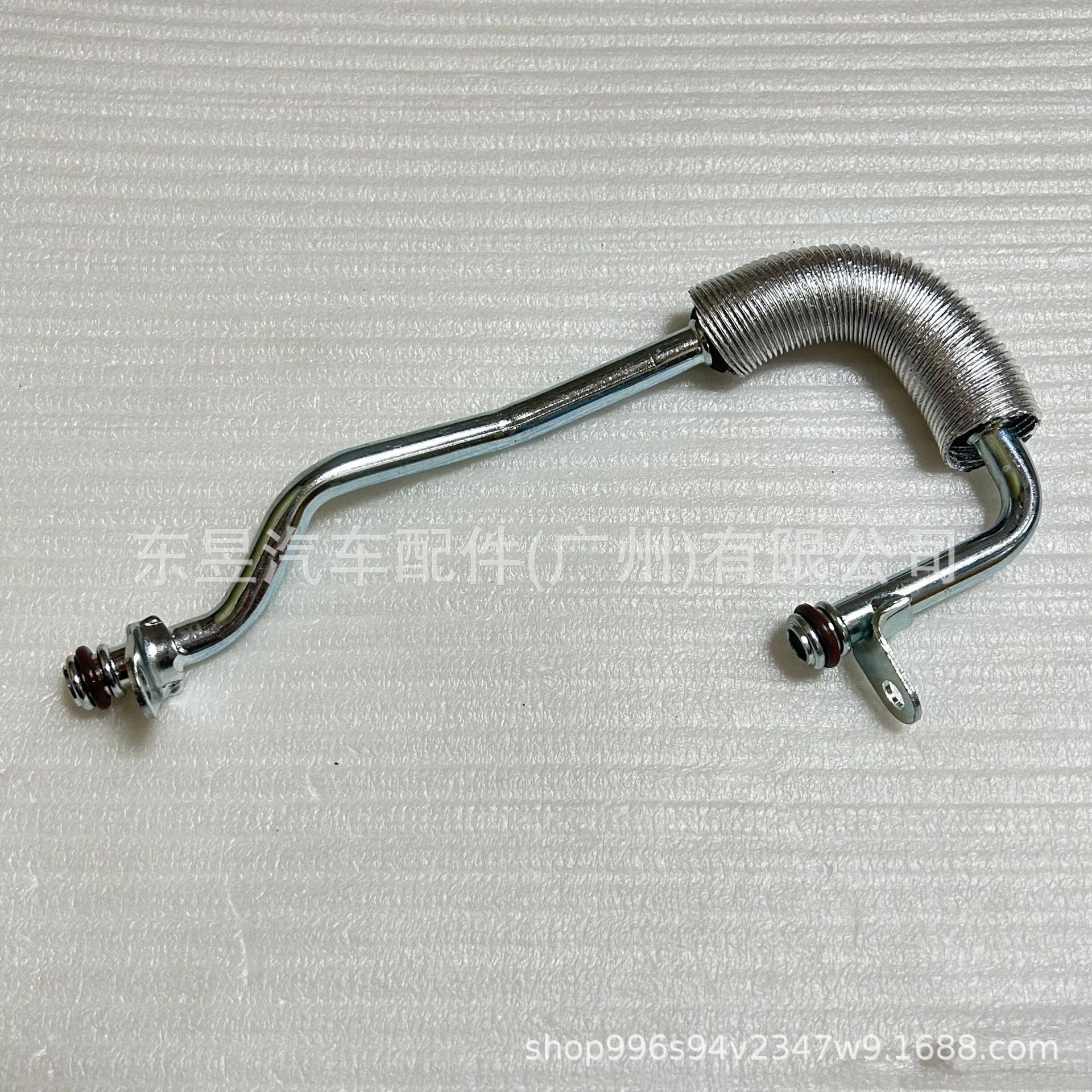 Suitable for Mercedes-Benz M274 Engine Turbocharger Water Pipe, Water Inlet Pipe 2742030002 2742031100
