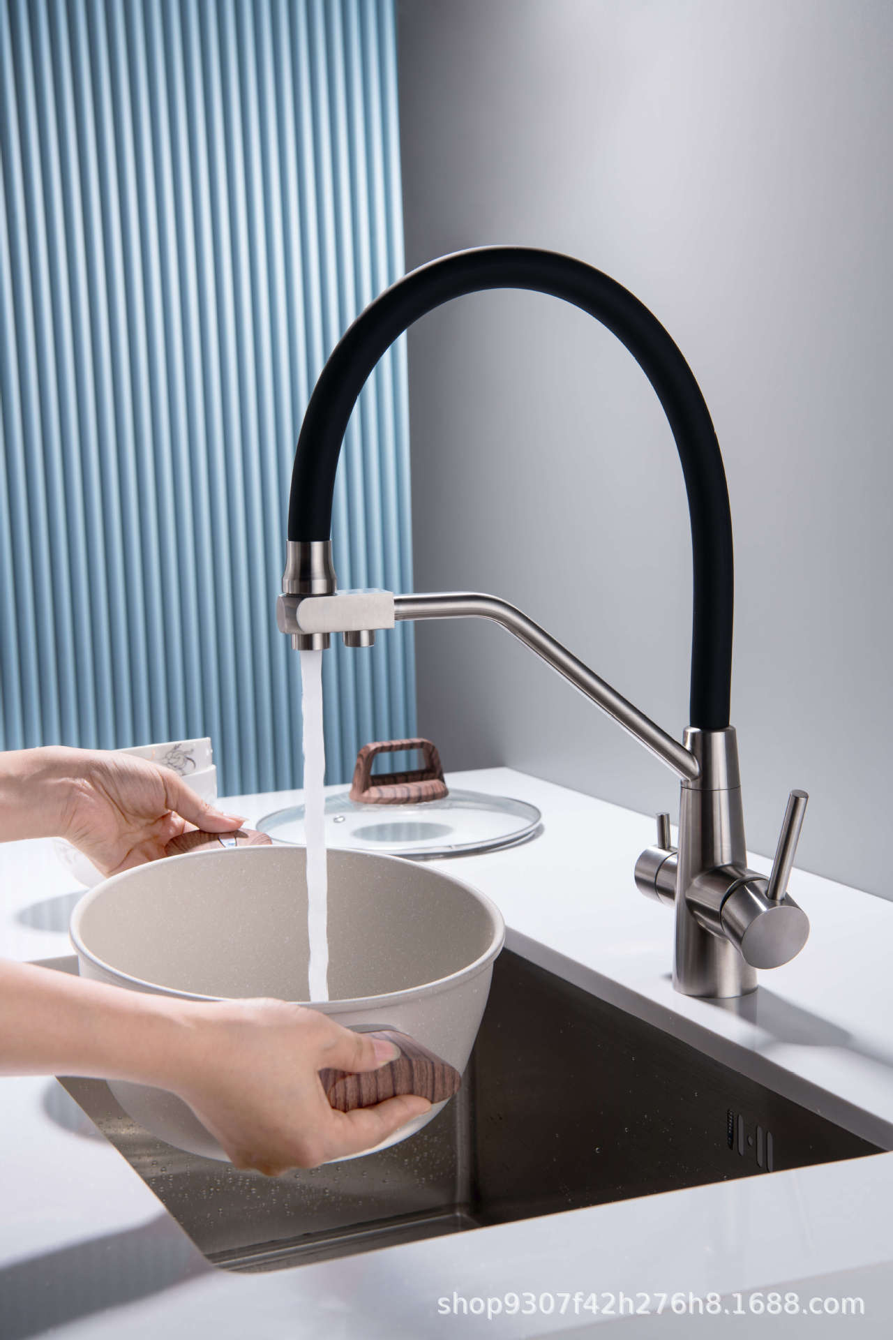 Cross-border 304 stainless steel water purifying faucet, kitchen sink, sink, cold and hot water direct drinking water three-in-one faucet Item Picture
