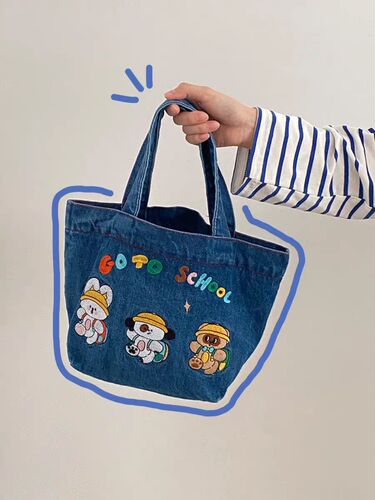 Japanese cartoon embroidered washed denim handbag large capacity student portable bucket bag cute lunch box bag