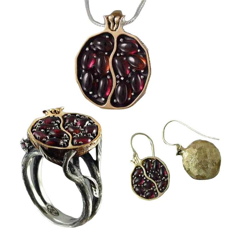 Wish Cross-Border E-Commerce Supply Source Garnet Vine Black Gold Ring Trendy Fashion Hand Jewelry Small Sugar Cube