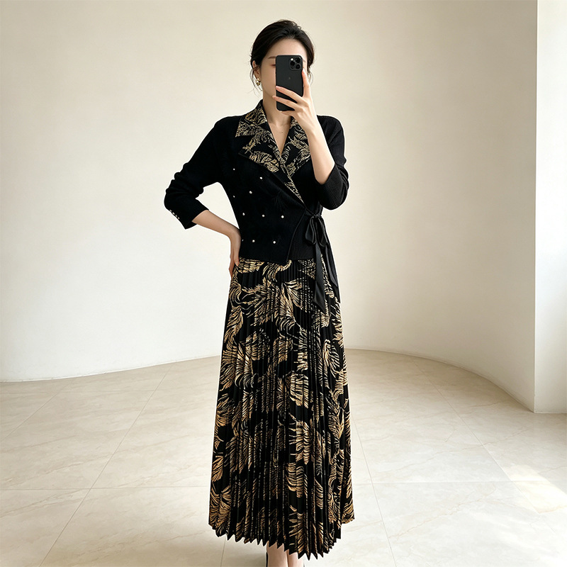 Shiny Feather Trim Lapel Pleated Plus Size Women's Party Casual Dress Long Women's Career Dress Shiny Feather Trim Lapel Pleated Plus Size Women's Party Casual Dress Long Women's Career Dress