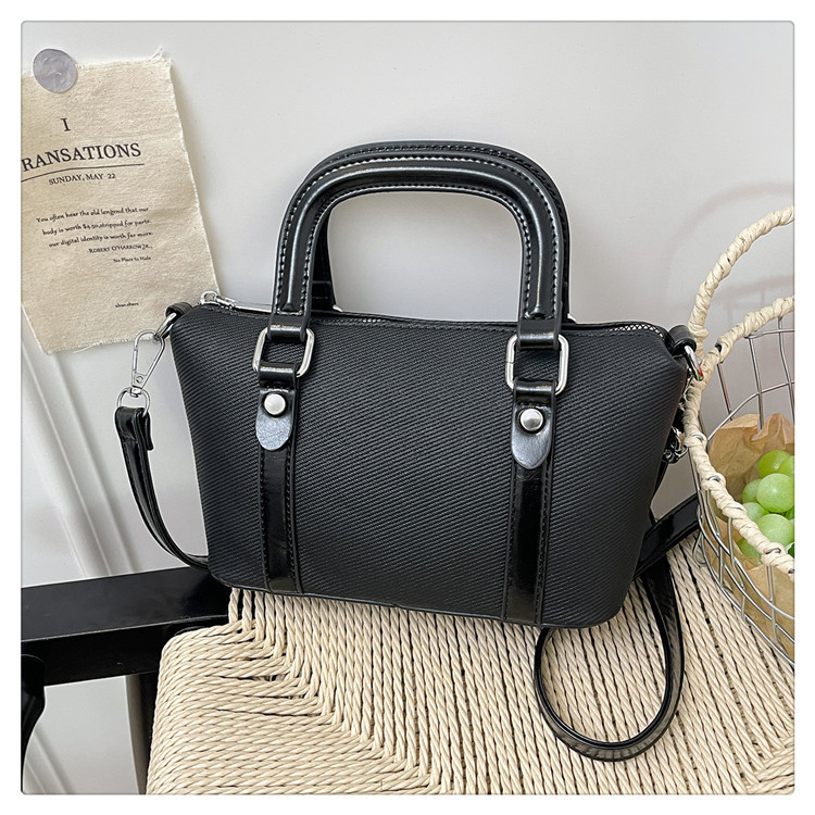 Nuevo cross-border nuevo bolso axilar de textura simple, bolso de mano de moda, bolso de hombro casual.
