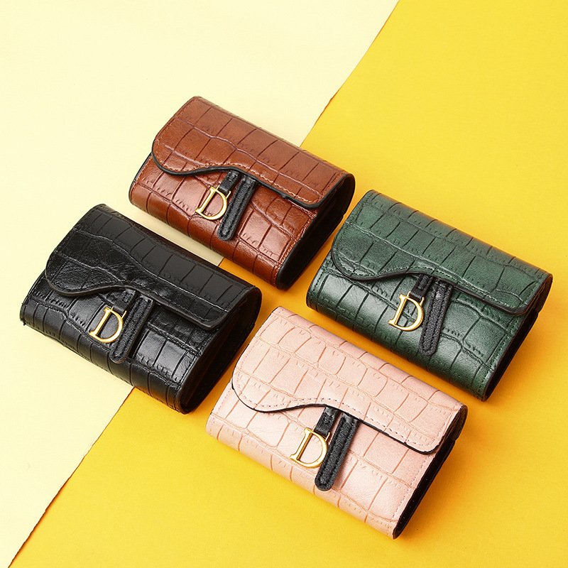 Cross-Border Exclusive Supply for Europe and America, Retro Short Women's Wallet with a High-End Feel, Multiple Card Slots, Crocodile Pattern, Anti-Degaussing Accordion-Style Card Holder