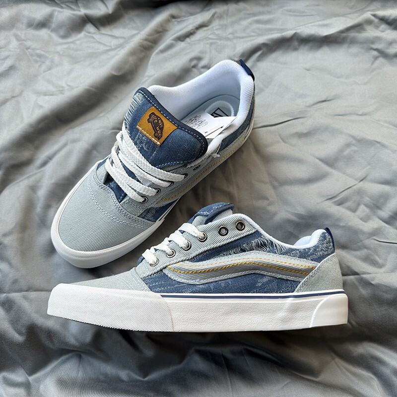 【Factory Store】Chunky Bread Shoes with Distressed Denim Canvas, Washed Blue Versatile Street Retro Sneakers