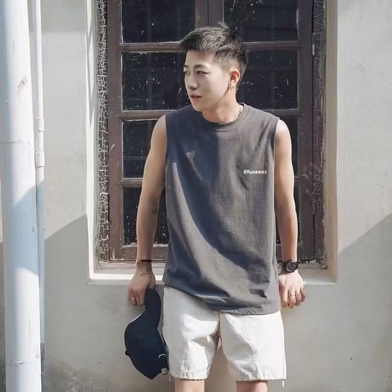 Fashionable men's summer Japanese vest with a round collar
