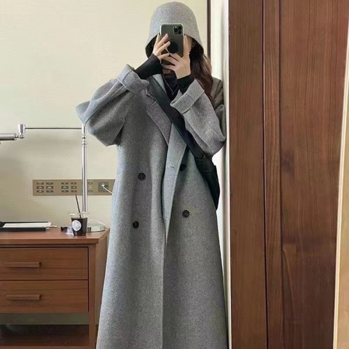 회색