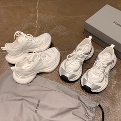 ブドウのお母さんのstudio leeの同じタイプのファッション的なネットのつなぎ合わせのベルトの厚い底の高くなる百合の通気性のお父さんの靴の女性