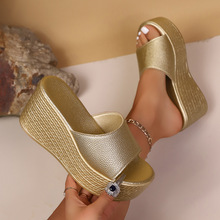 外贸大码拖鞋2025夏季新款厚底增高坡跟一字拖凉拖大码超高跟女鞋
