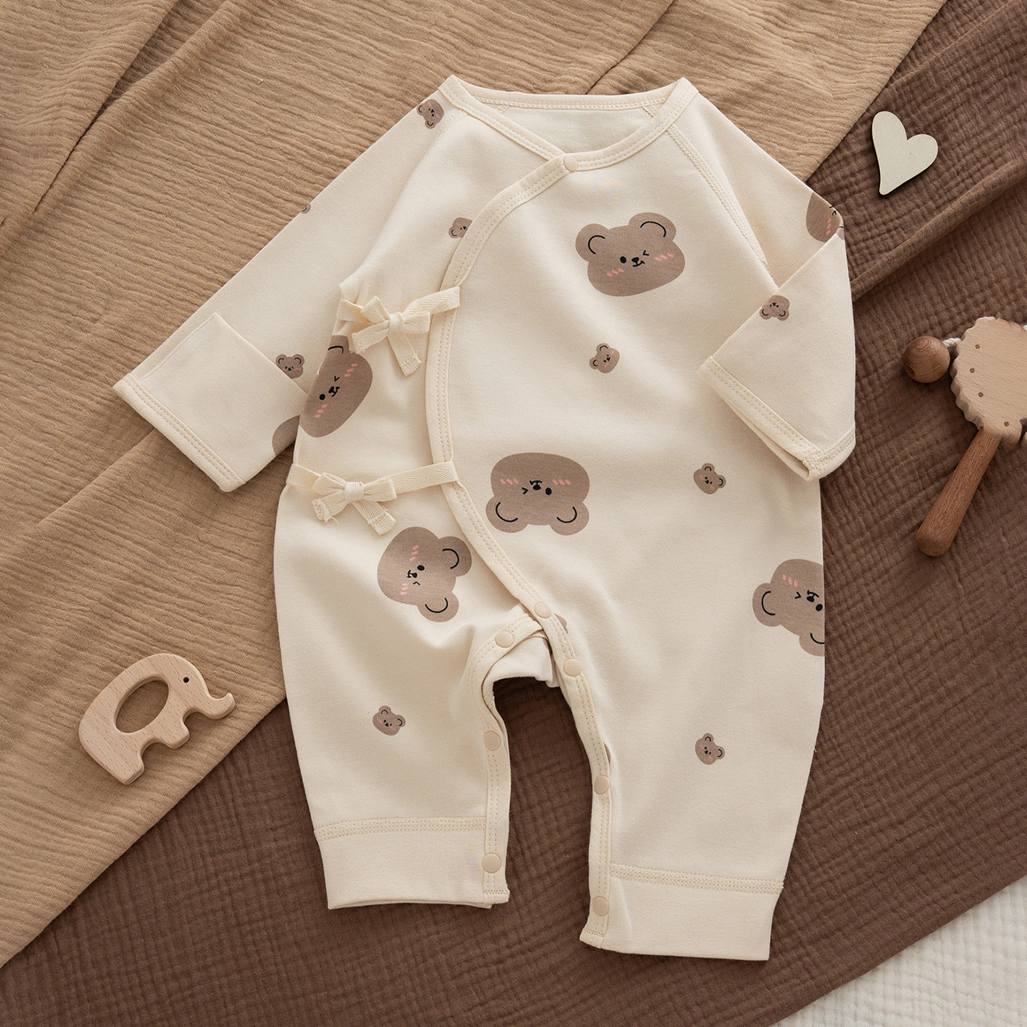 1 piece of bear printed all over