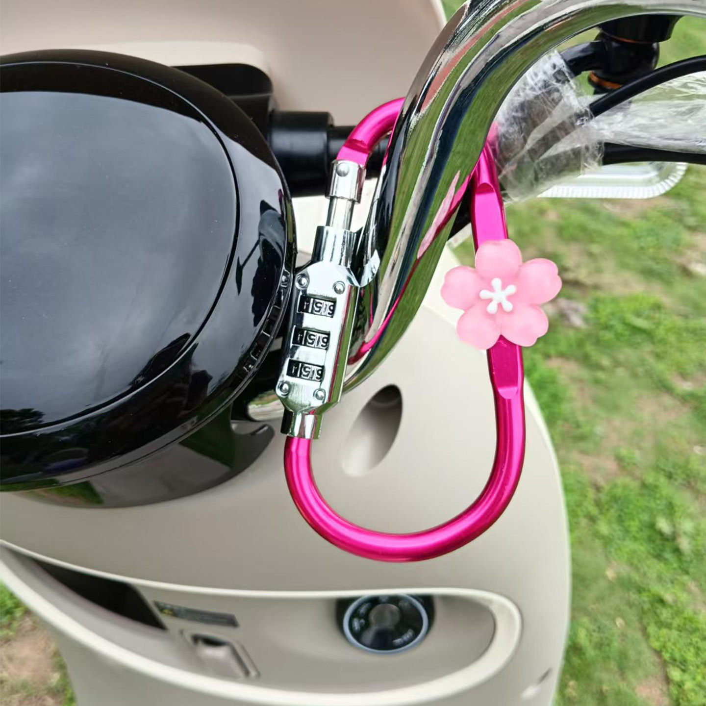 Cute Cartoon Electric Vehicle Helmet Password Lock Motorcycle Scooter Mountain Bike Anti-Theft Lock Basket