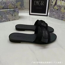 �߰汾D�Ҵ̽�ħ�g�N�¿�3ɫŮʿһ����ƽ����ЬԴ�^ֱ�Nһ�����l