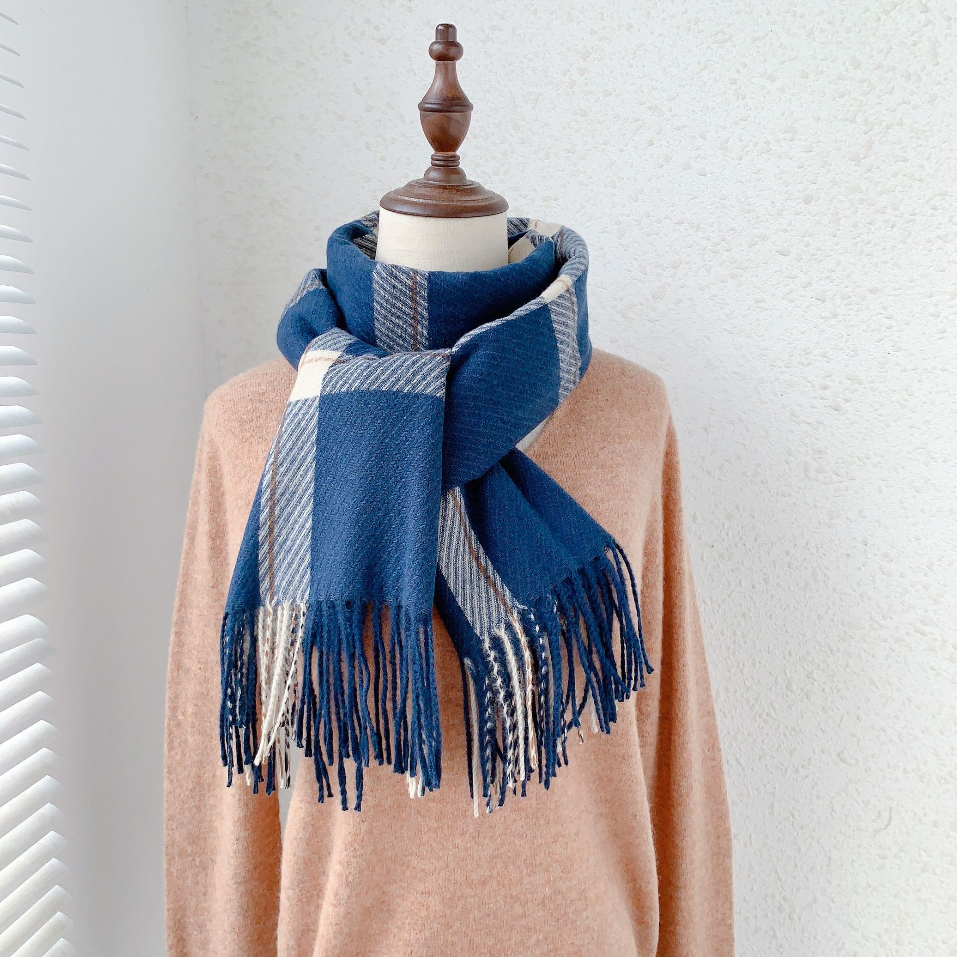 Bufanda de Otoño 2025 para Mujer, Estilo Coreano y Japonés, Retro, Imitación de Cachemira, Cálida, con Flecos, a Cuadros, Versátil, Delgada, para Primavera y Otoño