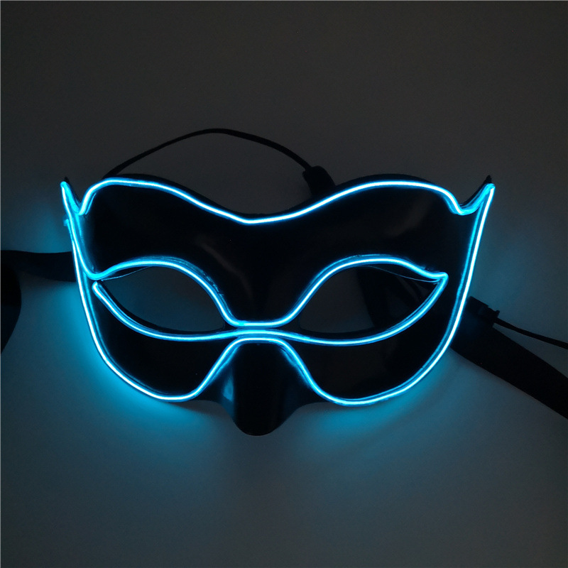 Fabricantes de máscaras luminosas extrañas de fiesta de Halloween ofrecen máscaras luminosas clásicas de mitad de cara.