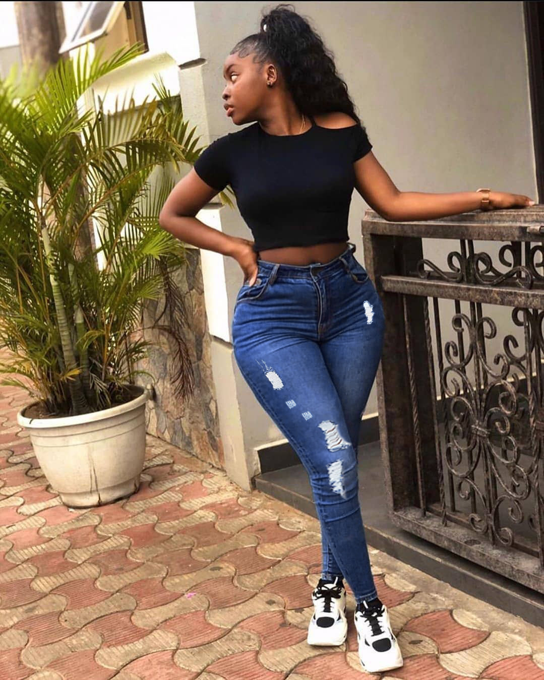 Comercio exterior de exportación transfronteriza Pantalones de mujer AliExpress 2021 primavera jeans rasgados pantalones de estudiante de celebridades de Internet de Europa y América