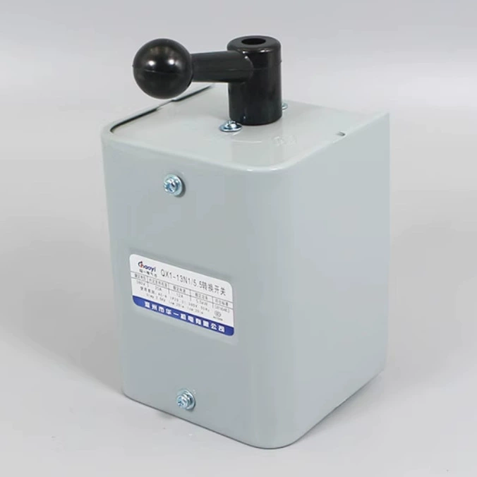 Реверсивный переключатель (Wenzhou Huayi) QX1‑13N1 — для двигателей до 25 кВт, разные номиналы