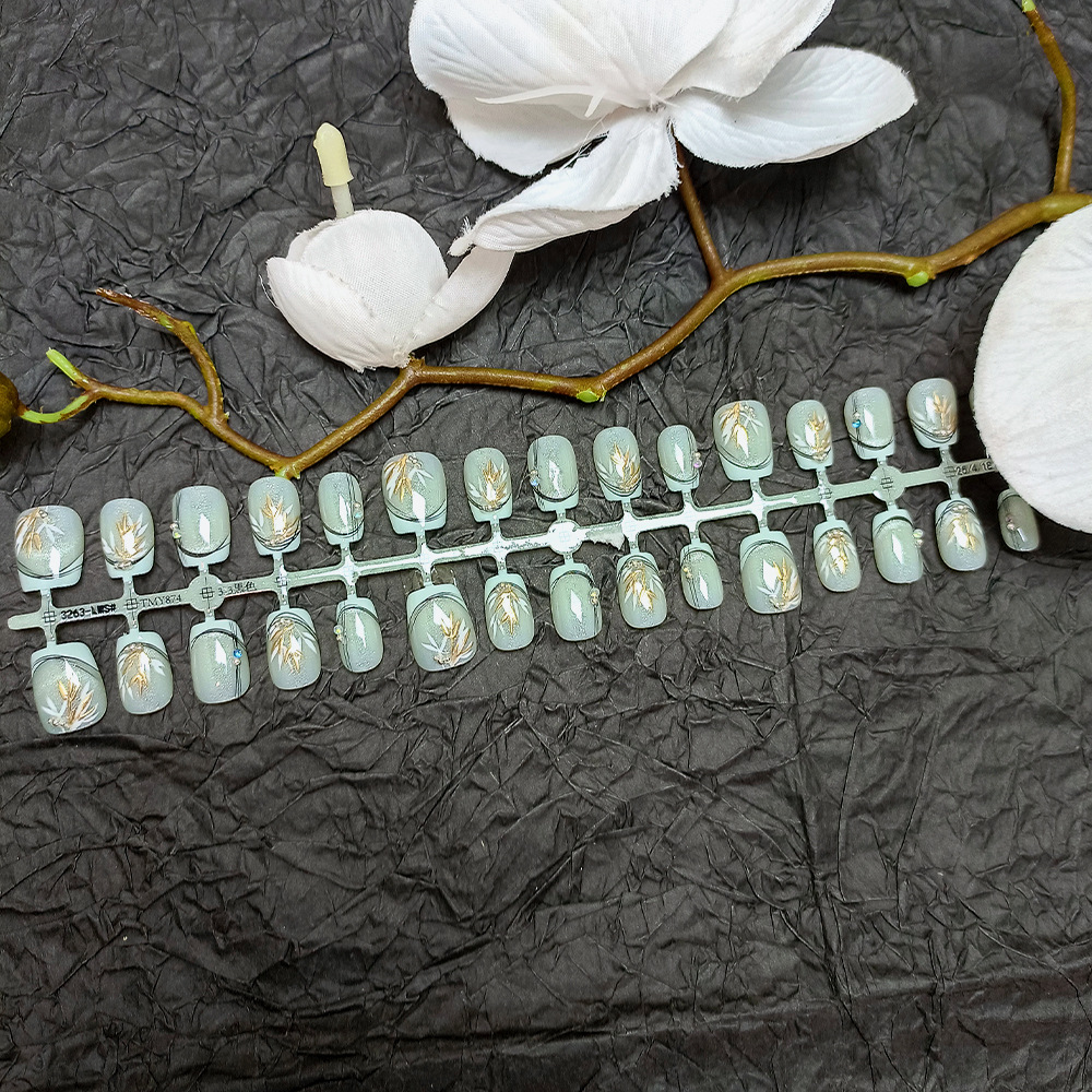 30 piezas de parche de uñas a rayas con incrustaciones de diamantes dorados, uñas francesas, ojos de gato 3D tridimensionales, uñas portátiles hechas a mano image 3
