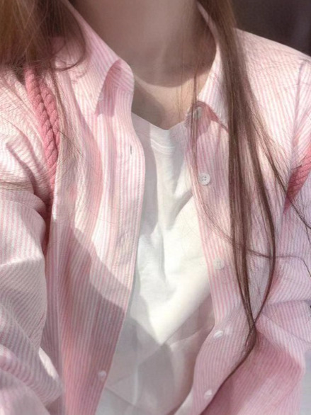 Fashionable retro fuchsia autumn demi-season shirt