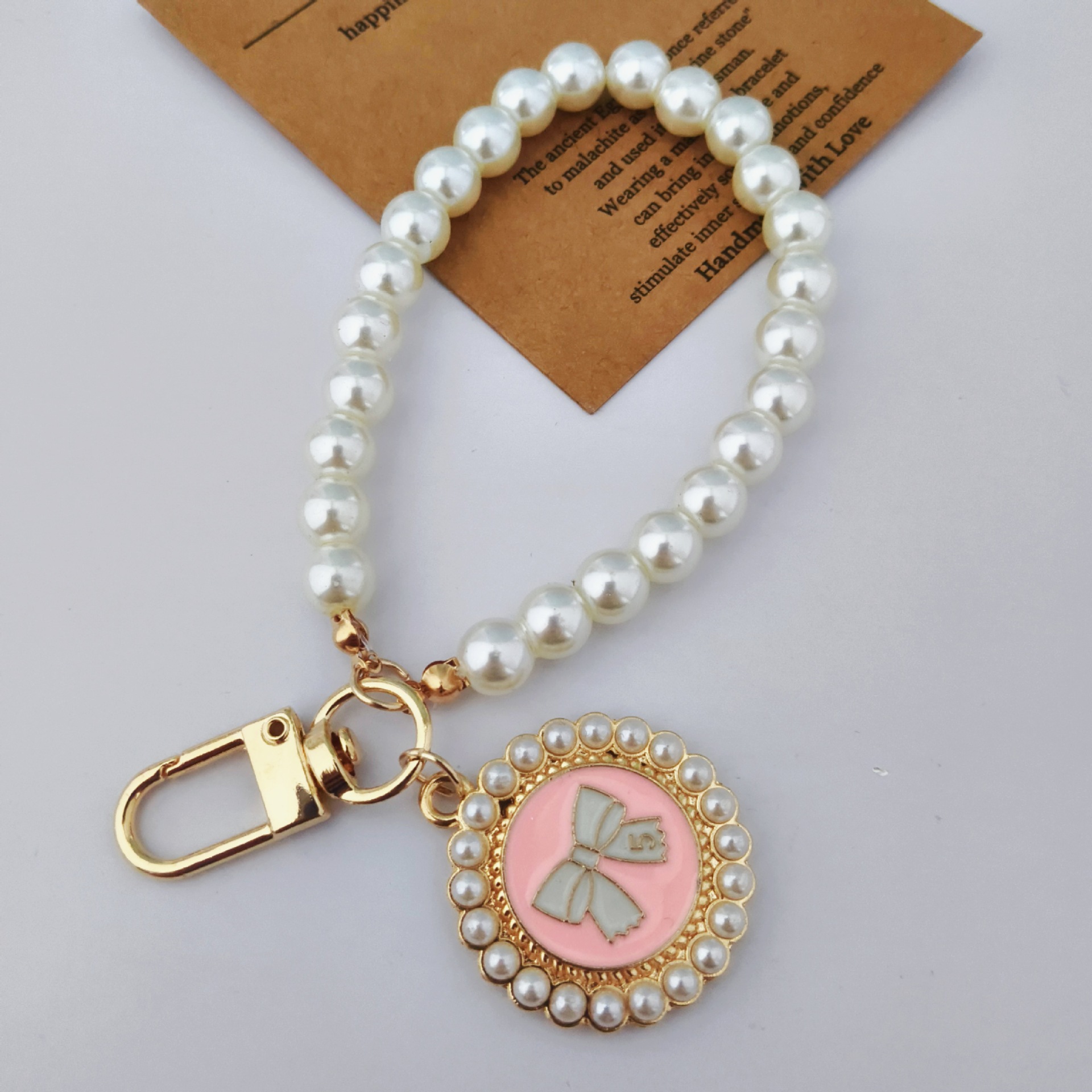 Nuevo amor creativo pulsera llavero colgante colgante accesorios de perlas joyas rojas en línea al por mayor