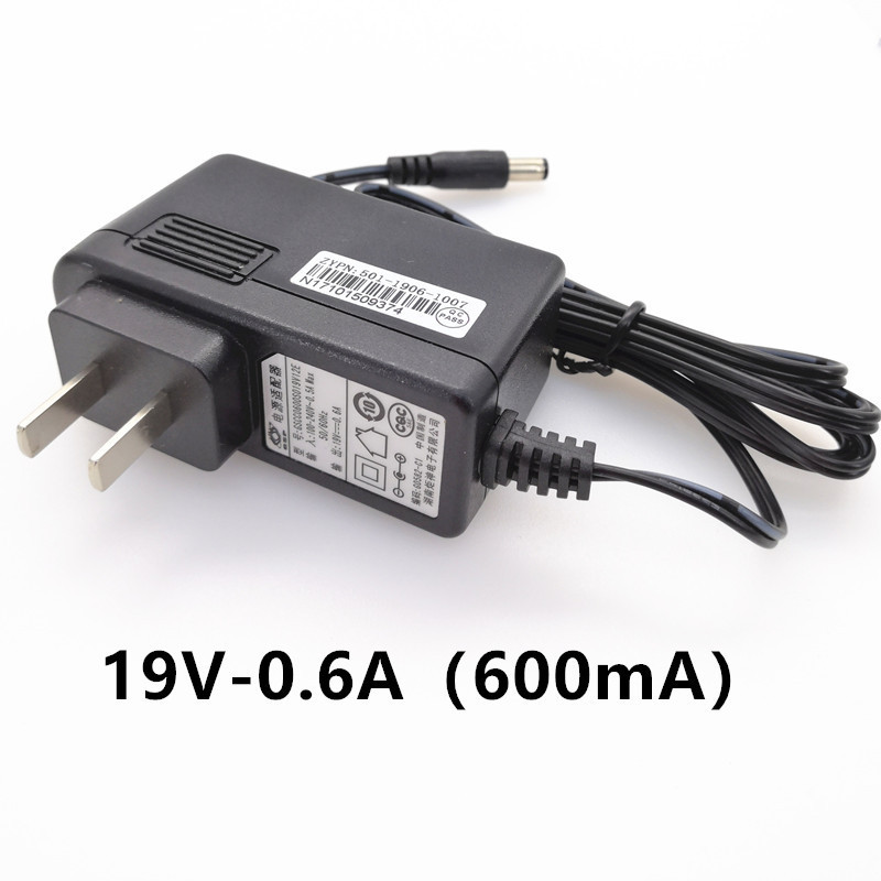 1 원래 전원 어댑터 (19V0.6A)