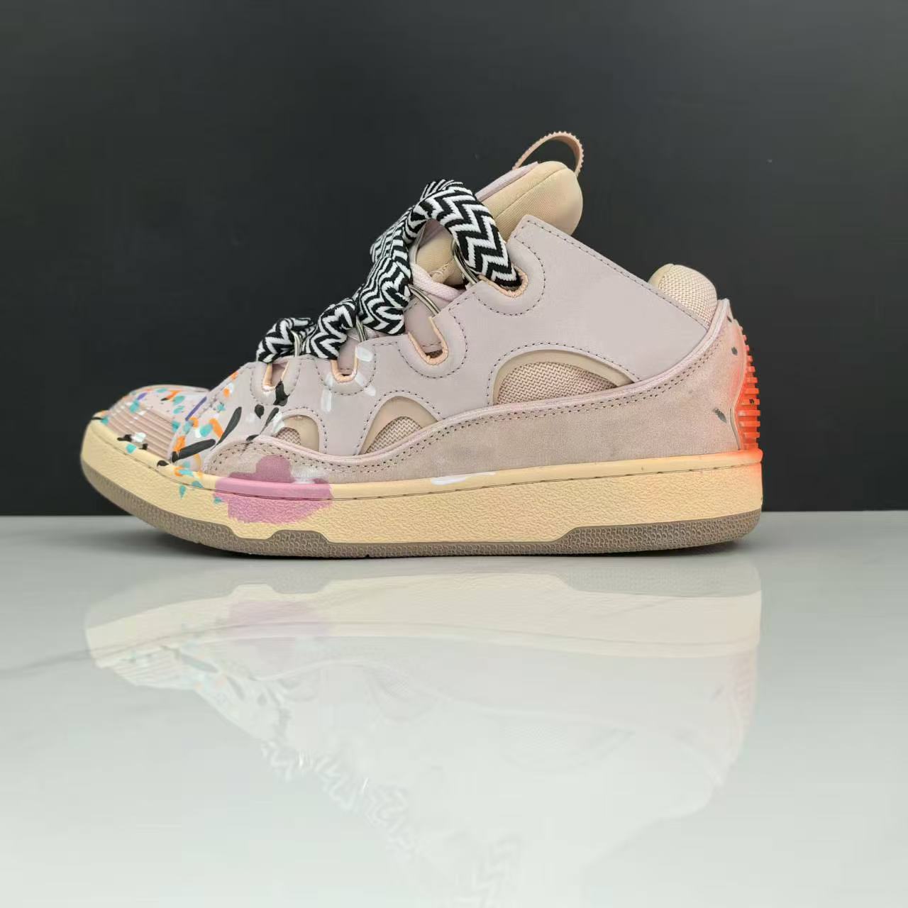 Nuevas zapatillas deportivas casuales unisex de la marca L para comercio exterior, con parches de cuero, cordones, estilo retro, graffiti y diseño de papá. image 27