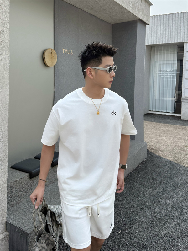 ALO 夏 2025 ルーズコットン大きいサイズ半袖 Tシャツトップスレディーストレンディな半袖 Tシャツメンズカップル同じスタイル|undefined