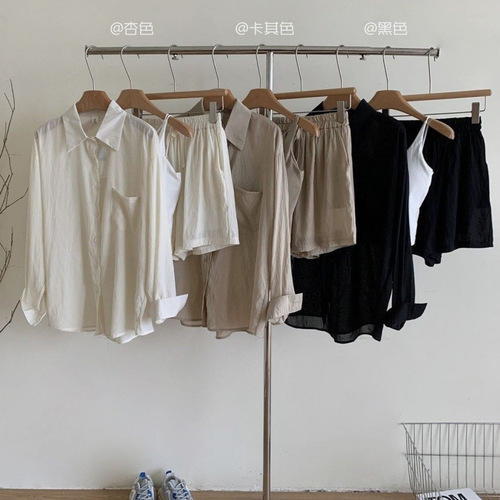 Korean casual sun-drying shirt set for women's spring and summer thin cardigan shirt + suspenders + high-waisted shorts three-piece set