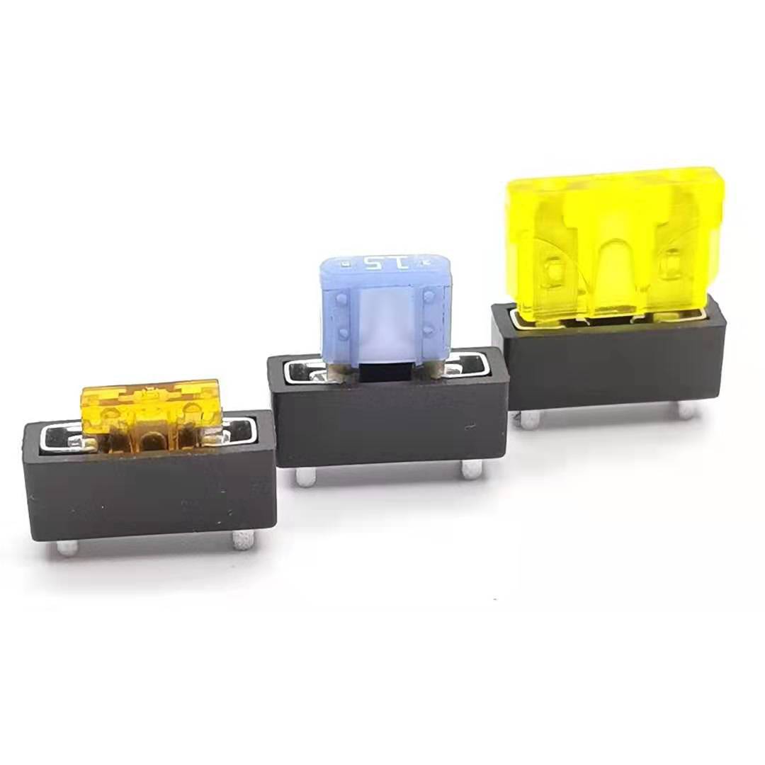 插片式中号保险丝座Z-506A 32V 三合一 汽车保险座 PCB板面焊接